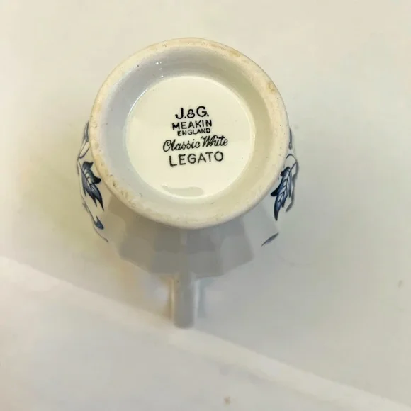 J & G Meakin LEGATO Creamer AND Sugar Bowl With Top Classic White & Blue England - Picture 6 of 15